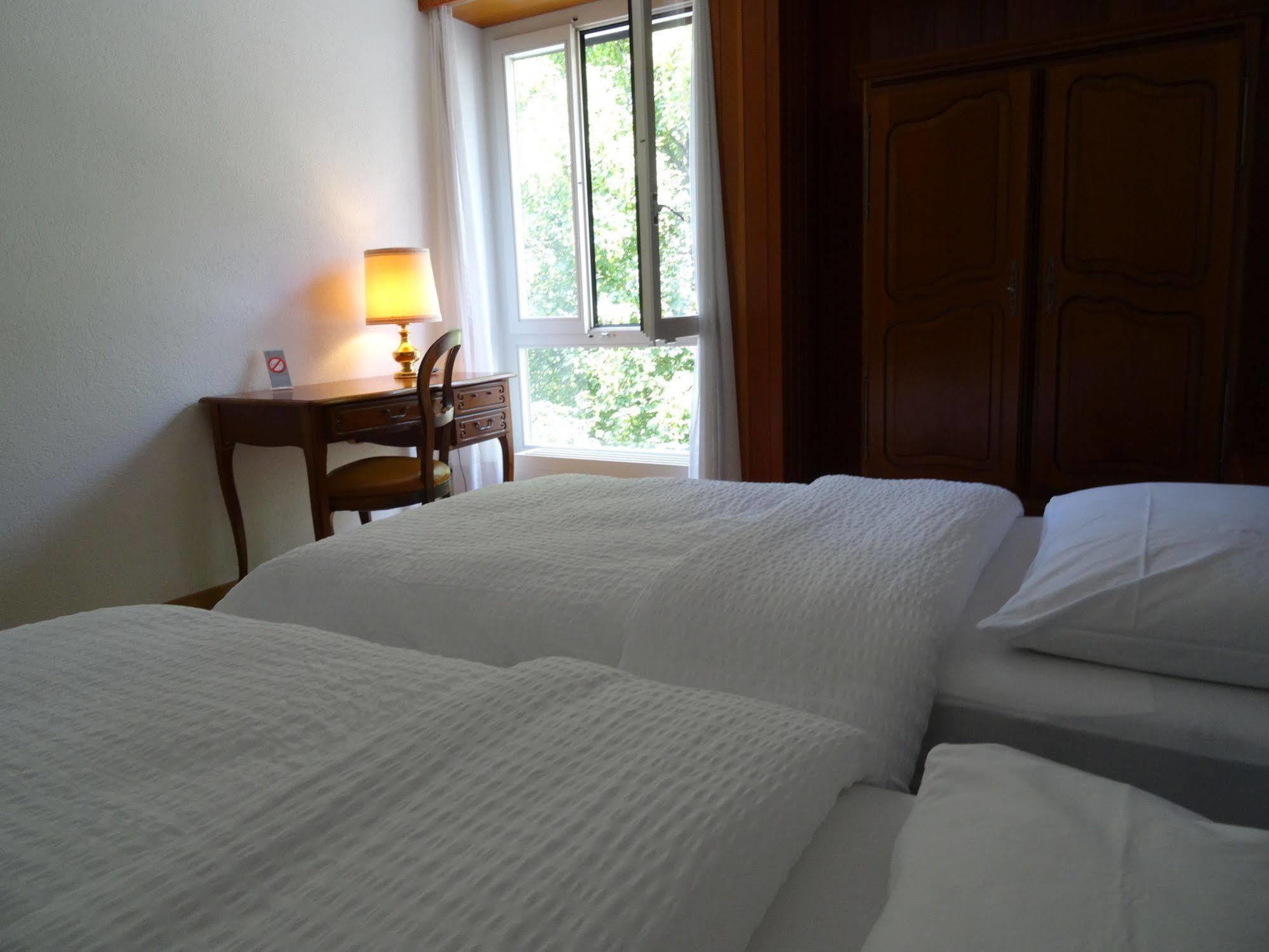 Hotel Du Grand-Pre Marly-le-Grand Eksteriør billede